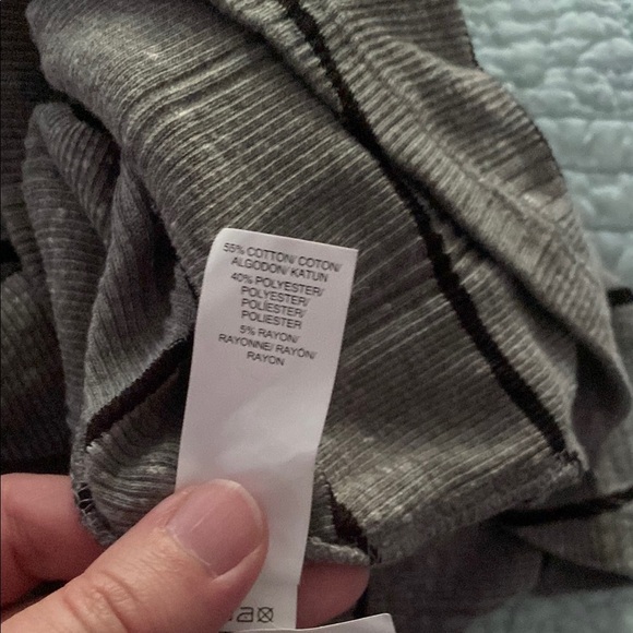 Lucky Brand Gray and Black Fitted Ribbed Long Sleeve Tee - Picture 3 of 4